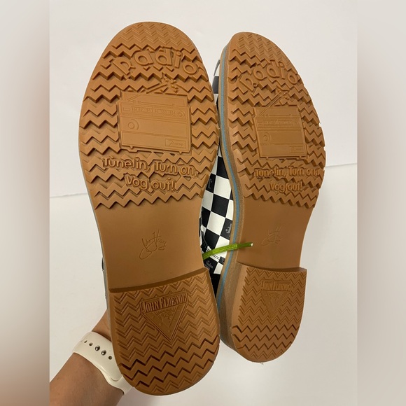 John Fluevog unisex oxford plaid check black white M 7/ W 9 - Picture 11 of 11